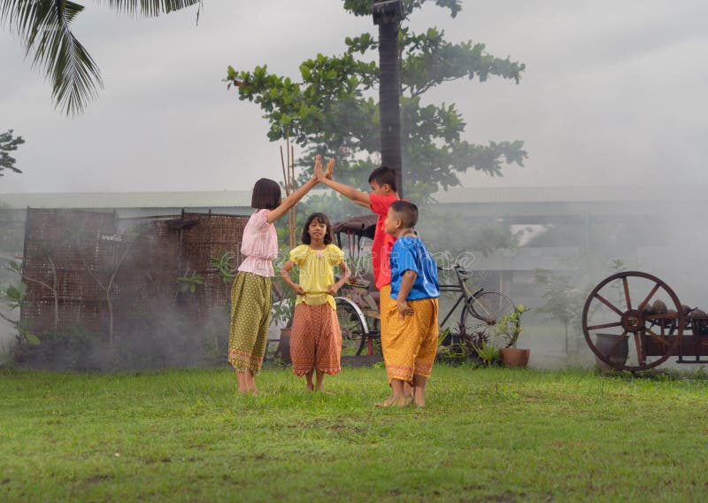 Jogos tradicionais para fazer em família