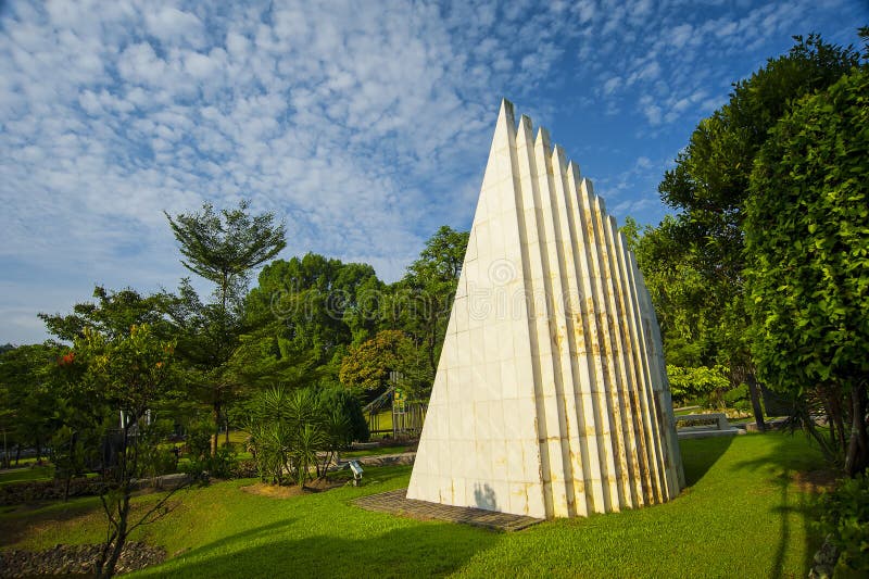 Asean Skulptur Garten Redaktionelles Foto Bild Von Skulptur 124906206