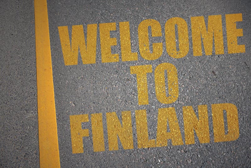 asfaltowa droga z teksta powitaniem Finland blisko żółtej linii ilustracji asfaltowa droga z teksta powitaniem Finland blisko żółtej linii ilustracji