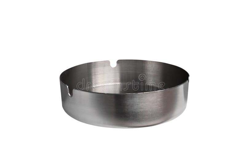 Ashtray металла изолированный на белой предпосылке стоковые фотографии rf Ashtray металла изолированный на белой предпосылке стоковые фотографии rf