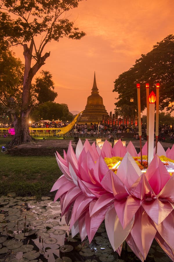 A Krathong at the Loy Krathong Festival in the Historical Park in Sukhothai in the Provinz Sukhothai in Thailand. Thailand, Sukhothai, November, 2019. Giant floating lantern stock images, royalty-free photos and pictures