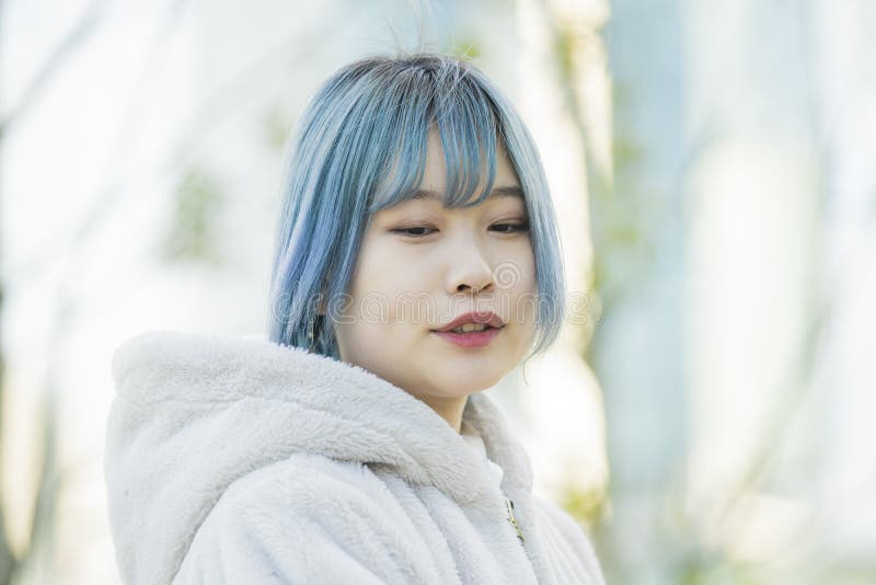 Midnight Blue Hair on Asian Skin: Tips and Tricks - wide 7