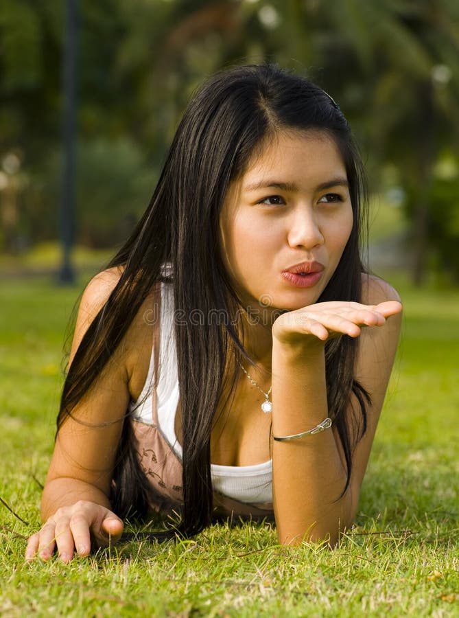kiss asian w two worlds kiss asian w two worlds