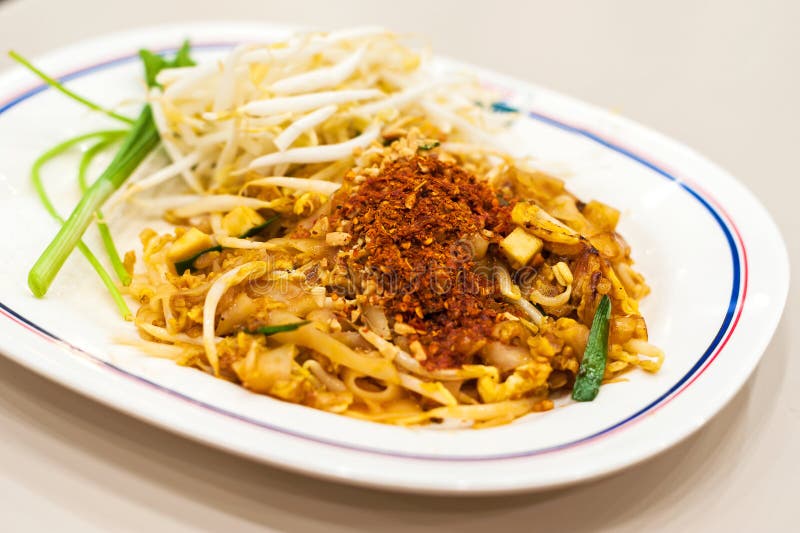 Asian noodle stir fry stock image. Image of noodles, ready - 40515505