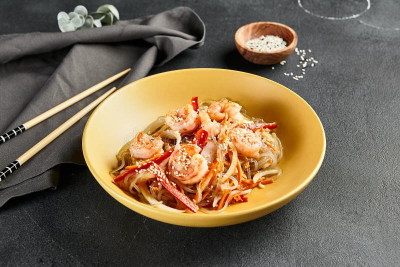 Asian Stir Fried Shrimp and Rice Noodles. Sesame Rice Noodles with