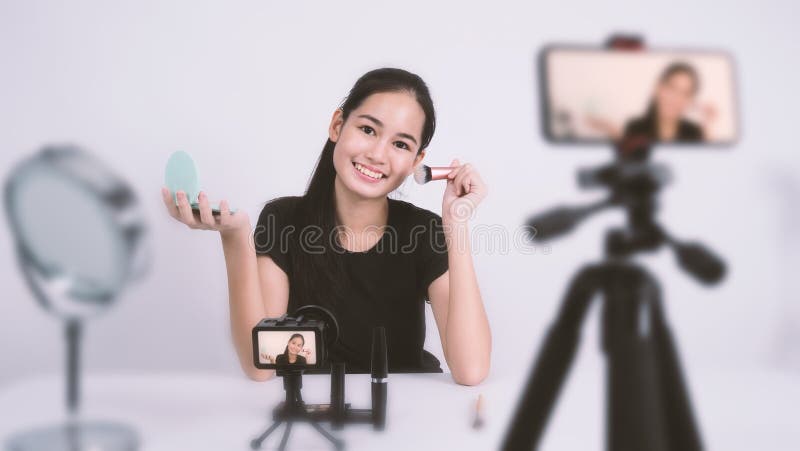 968 Blogger Youtuber Photos Free Royalty Free Stock Photos From Dreamstime 968 Blogger Youtuber Photos Free Royalty Free Stock Photos From Dreamstime