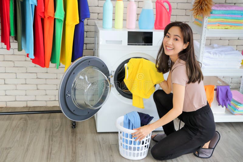 Asian Show In The Laundry