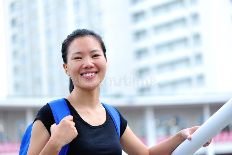 Asiatische Studentin Bestraft Asiatische Studentin Bestraft
