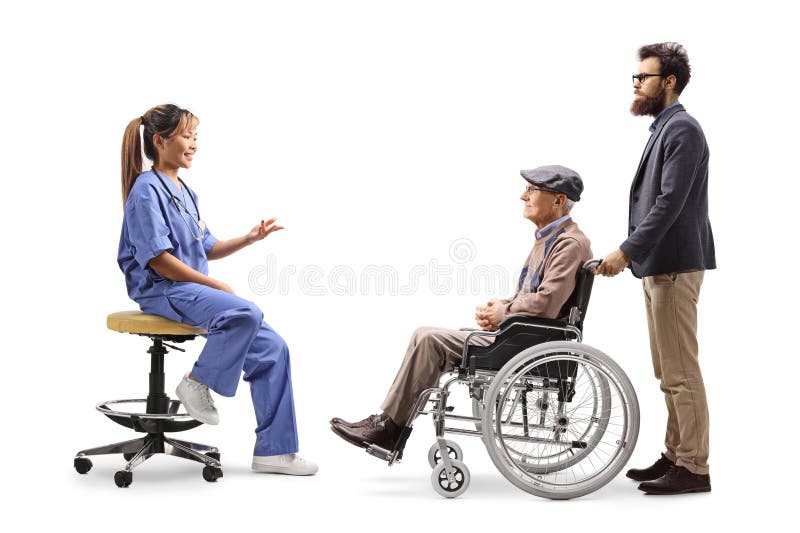 Asiatischer Frauenarzt, der mit einem Rollstuhl-Patienten spricht stockbilder