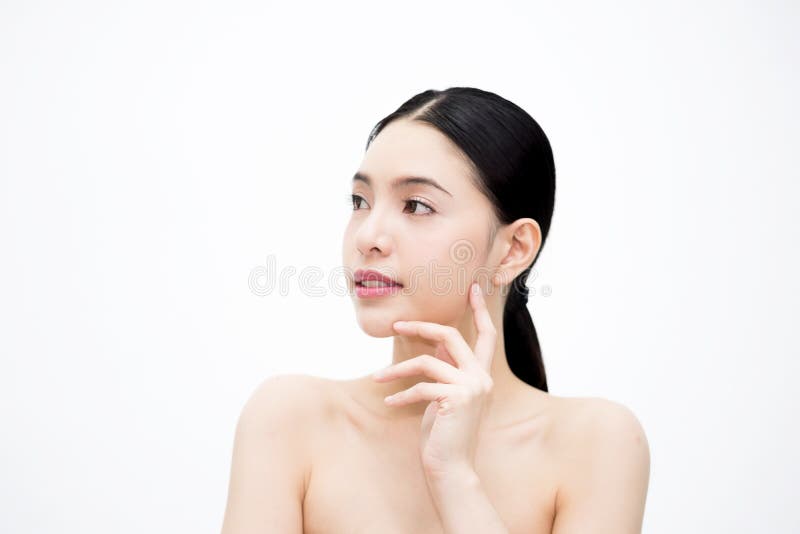 Asiatisches Gesicht der jungen Schönheit, Schönheit lokalisiert über weißem Hintergrund Gesundheitswesen und Skincare-Konzept stockfotografie Asiatisches Gesicht der jungen Schönheit, Schönheit lokalisiert über weißem Hintergrund Gesundheitswesen und Skincare-Konzept stockfotografie