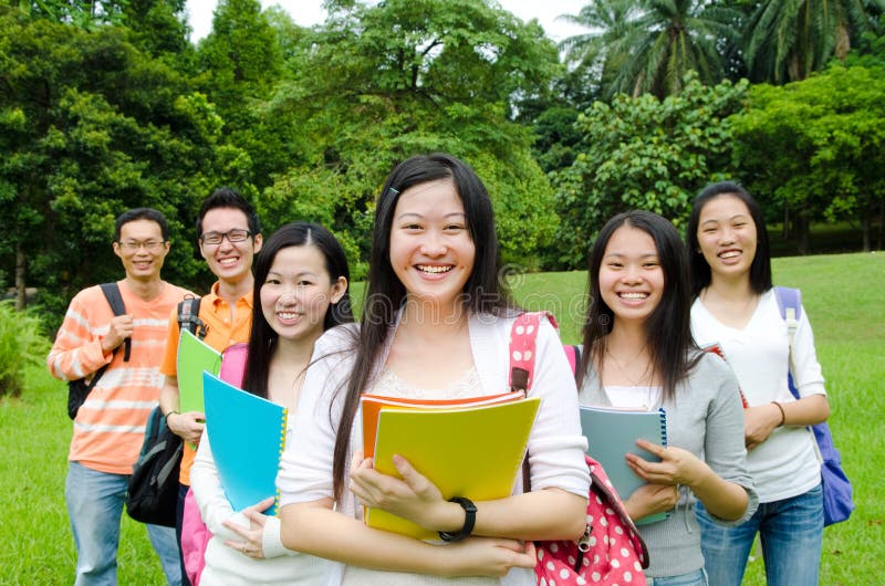 Asiatiska studenter royaltyfri foto Asiatiska studenter royaltyfri foto