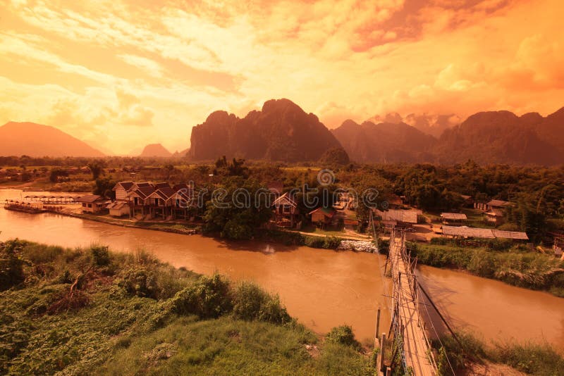 ASIEN SOUTH EAST ASIA LAOS VANG VIENG LUANG PRABANG royaltyfria foton ASIEN SOUTH EAST ASIA LAOS VANG VIENG LUANG PRABANG royaltyfria foton