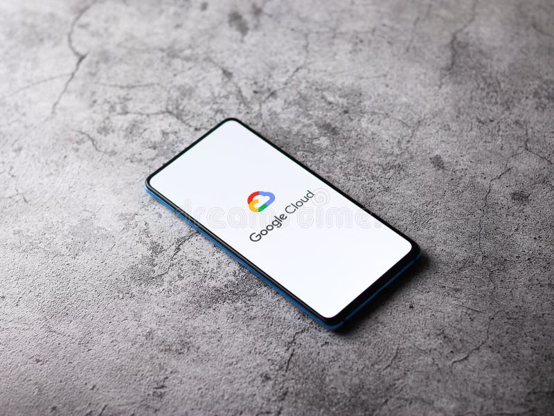 Assam india 27 agosto 2020 : logo google cloud sull'immagine della schermata del telefono. fotografie stock libere da diritti