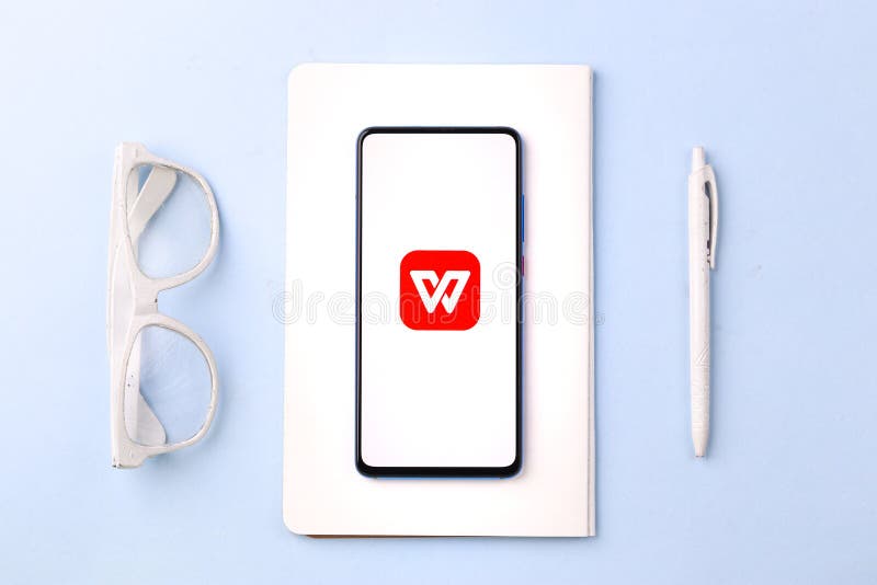 Assam india 10 aprile 2021 : logo dell'ufficio wps sull'immagine dello schermo del telefono. fotografia stock