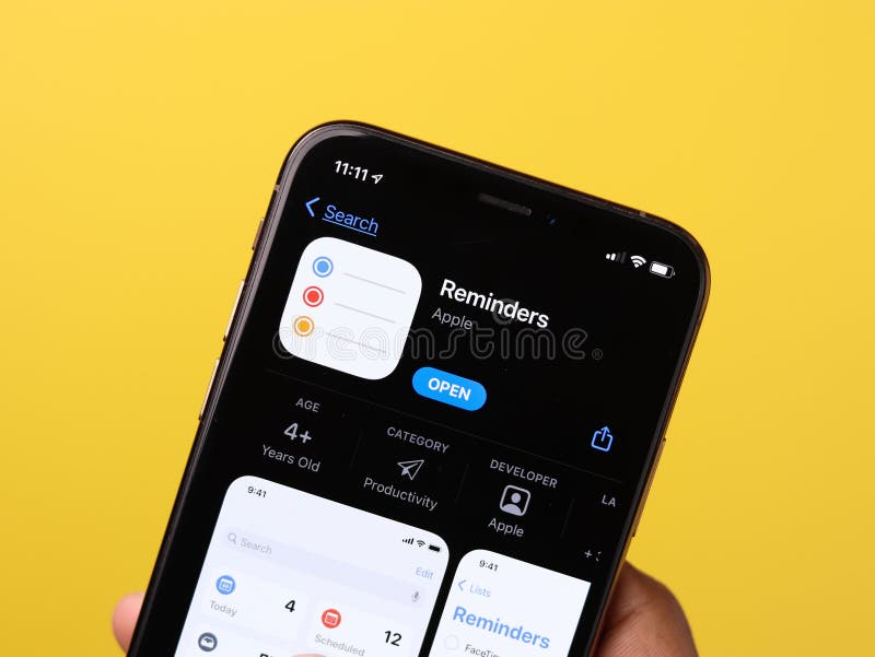 Assam india 30 marzo 2021 : promemoria Apple sull'immagine dello schermo del telefono. immagini stock libere da diritti