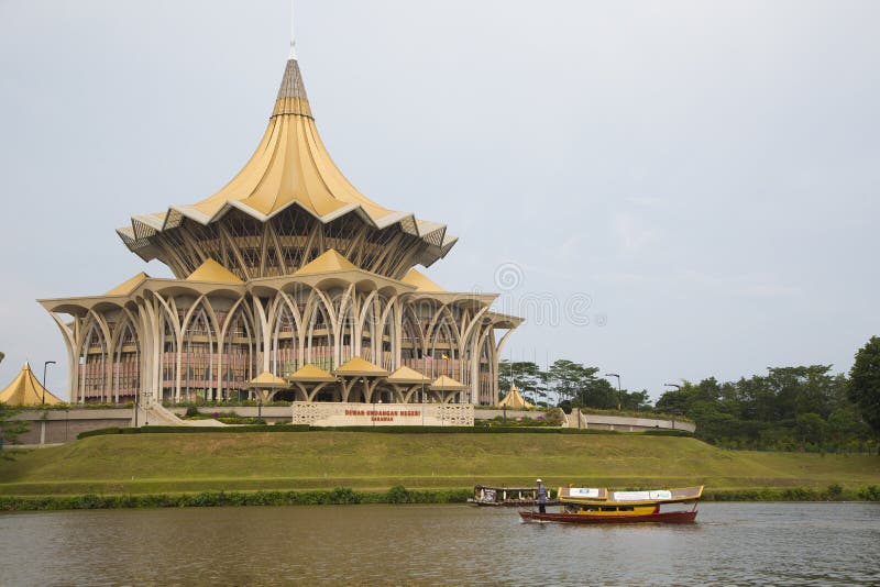 Assemblée législative de nouvel état de Sarawak, Kuching photographie stock libre de droits Assemblée législative de nouvel état de Sarawak, Kuching photographie stock libre de droits
