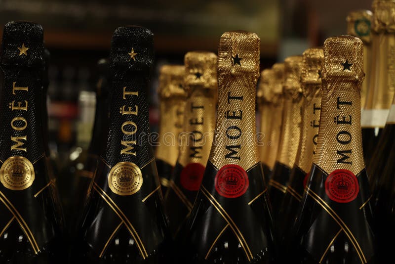 Moët & Chandon Champagne Wine Moet & Chandon Imperial Brut Épernay PNG,  Clipart, Bollinger, Brand, Champagne