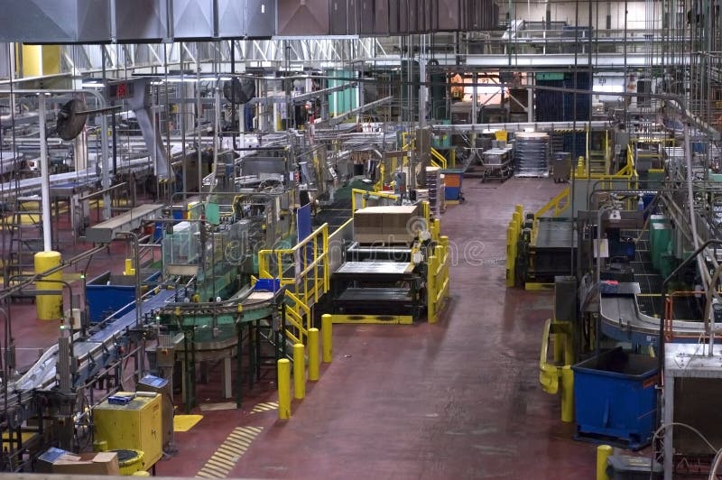Assoalho de loja industrial da fabricação em uma fábrica