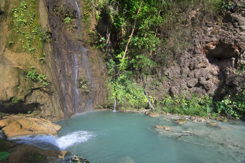 Associação e cachoeira tropicais em Chiapas imagem de stock Associação e cachoeira tropicais em Chiapas imagem de stock