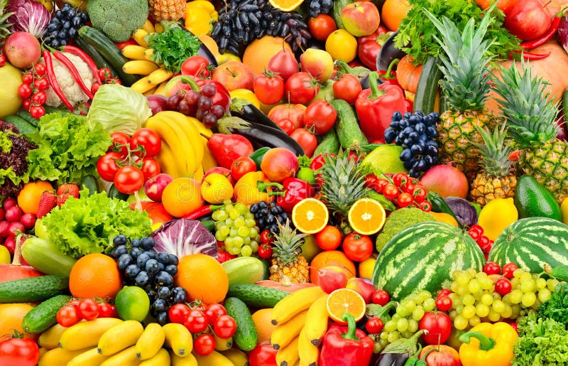 Rôzne čerstvé zrelé ovocie a zelenina.