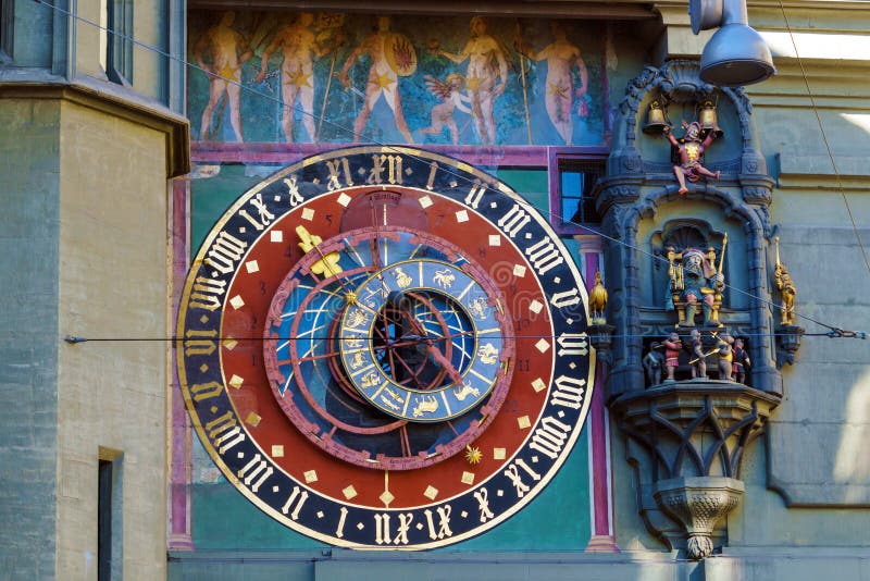 Astronomiczna tarcza Zytglogge, średniowieczny zegarowy wierza, Bern, zdjęcia stock Astronomiczna tarcza Zytglogge, średniowieczny zegarowy wierza, Bern, zdjęcia stock