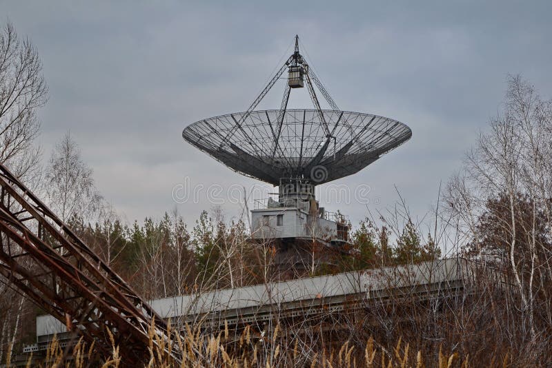 Astronomy 4 antenna stock photo. Image of communications 21502994