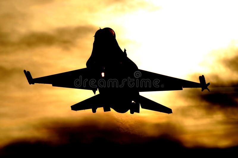Aterragem F-16 no por do sol