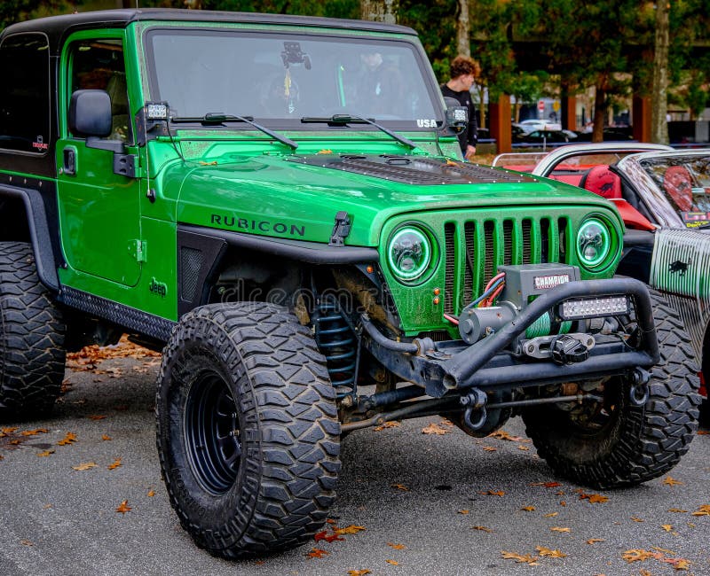 718 Green Jeep Rubicon Stock Photos - Free & Royalty-Free Stock Photos from  Dreamstime