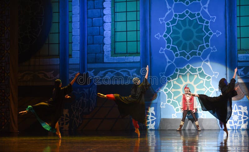 Por detrás da verdade – balé “Mil e Uma Noites” fotografia de stock royalty free