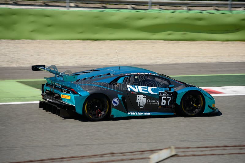 Attempto Lamborghini que compite con Huracan GT3 en Monza foto de archivo Attempto Lamborghini que compite con Huracan GT3 en Monza foto de archivo