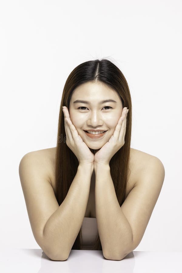 https://thumbs.dreamstime.com/b/attractive-charming-asian-beautiful-woman-touching-her-face-like-v-shape-perfect-skin-feeling-happy-cheerful-171015571.jpg