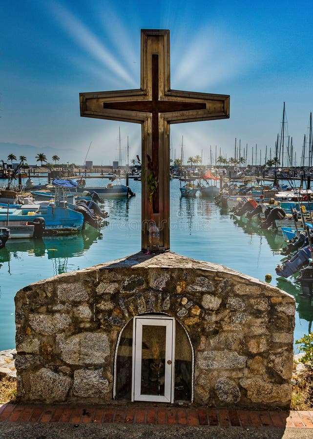 Attraversi la La Cruz Huanacaxtle Mexico del porto di pesca immagine stock Attraversi la La Cruz Huanacaxtle Mexico del porto di pesca immagine stock
