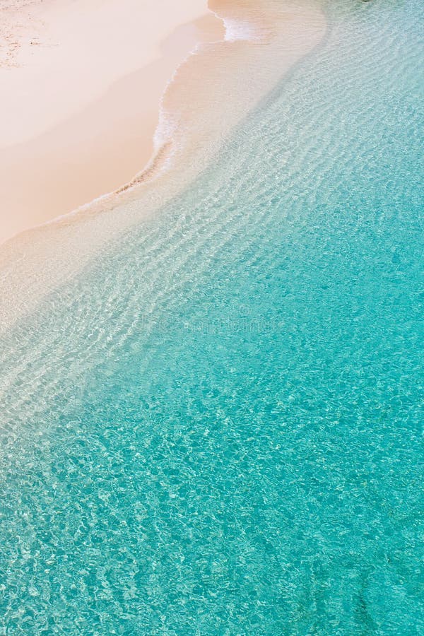 Au-dessus de la vue à la plage d'anguilla images libres de droits