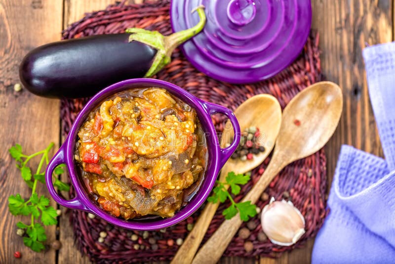 Auberginepuré arkivbild Auberginepuré arkivbild