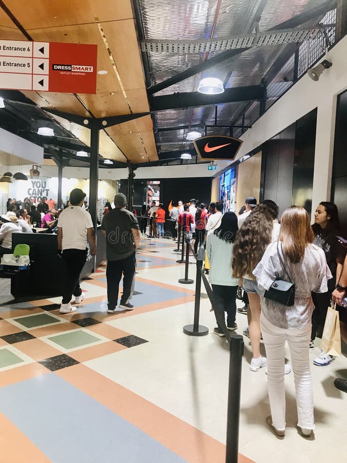 Nike outlet sales dressmart
