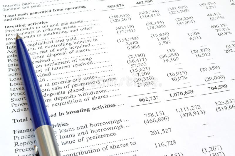 Audit of financial report and pen royalty free stock images Audit of financial report and pen royalty free stock images