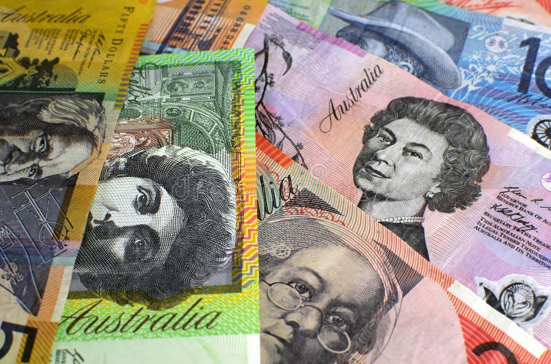 Australien hundra, femtio, tjugo, tio och fem dollaranmärkningar arkivbild Australien hundra, femtio, tjugo, tio och fem dollaranmärkningar arkivbild