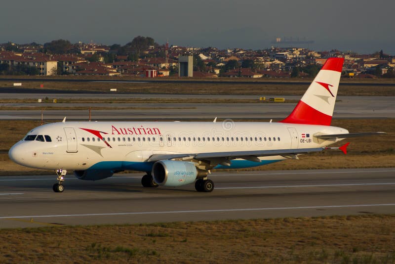 Airbus A320 di Austrian Airlines fotografia stock libera da diritti