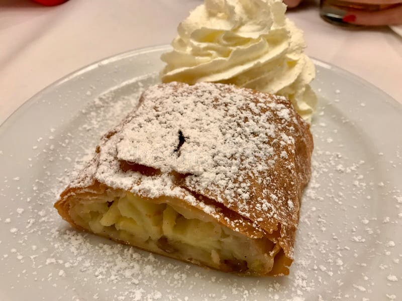 Authentic Traditional Apple Strudel, Apfelstrudel in Vienna, Austria ...