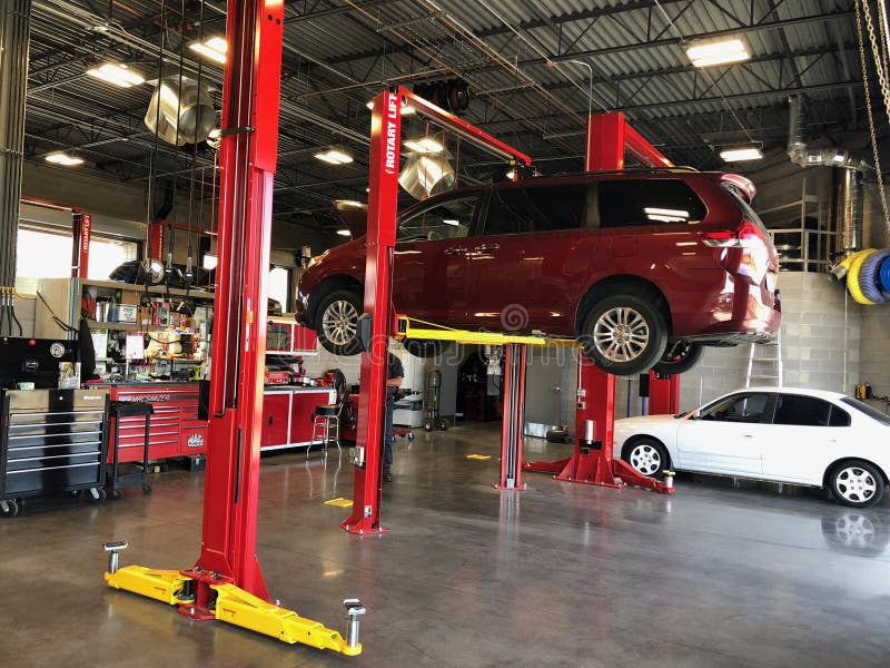 Auto Repair Shop editorial image. Image of check, regionally - 123082620