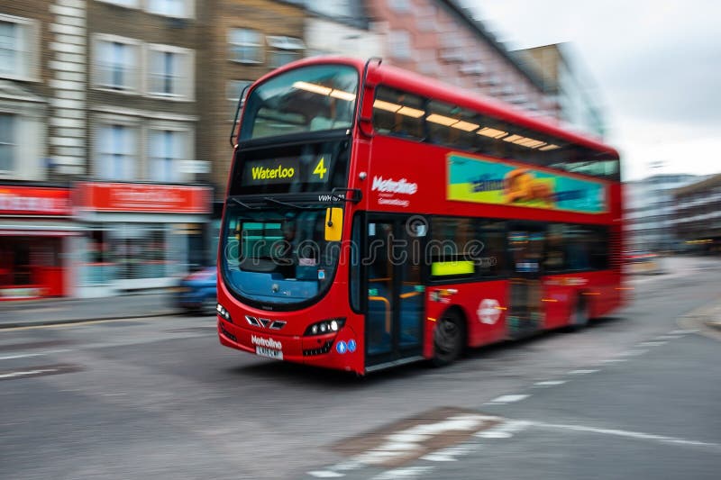 Autobus à impériale rouge à Londres centrale image stock Autobus à impériale rouge à Londres centrale image stock