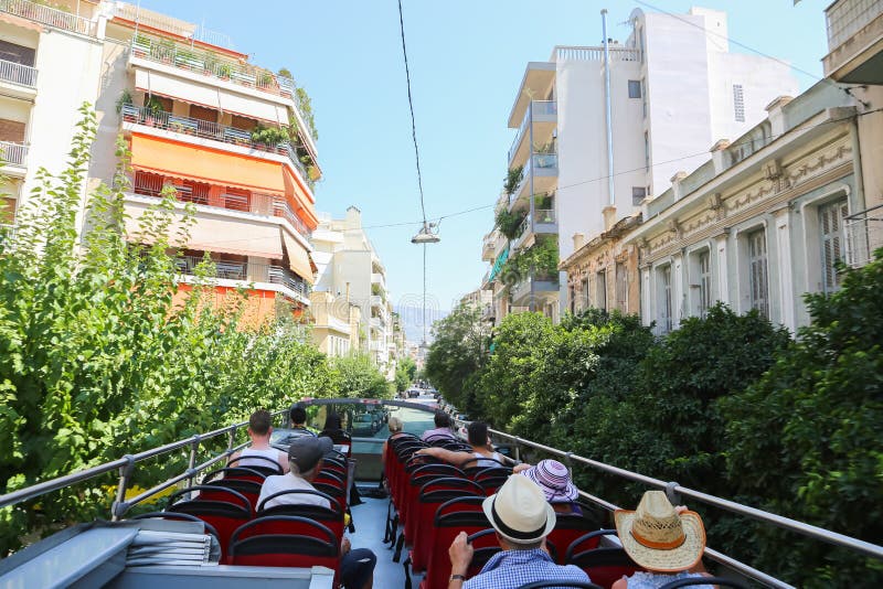 Autobús turístico - Atenas, Grecia imagen de archivo Autobús turístico - Atenas, Grecia imagen de archivo