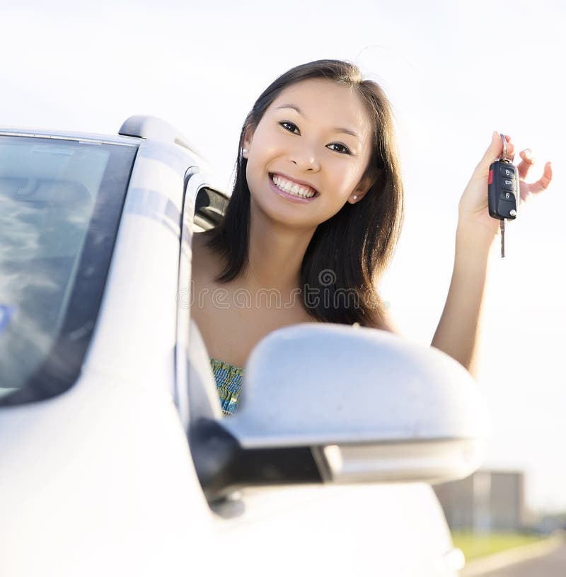 Autofahrerfrau lizenzfreie stockfotos Autofahrerfrau lizenzfreie stockfotos