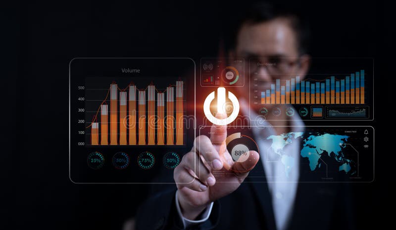 Automatiseras med hjälp av en analys av datateknik. Automatisering av stora data och företagsanalyser med artificiell intelligens. arkivfoton