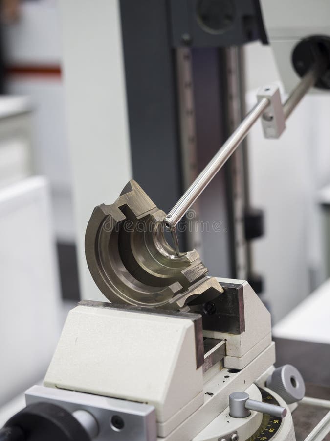 Automatisk del för operatörskontroll vid kontur som mäter maskinen kvalitets- kontrollsystem av den automatiska delen kontrollmaskin för hög exakthet tillverkning för del för hög precision