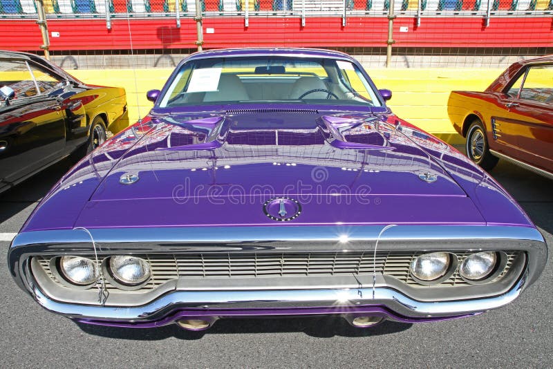 Automobile Antique De Plymouth Photo éditorial Image du automobile