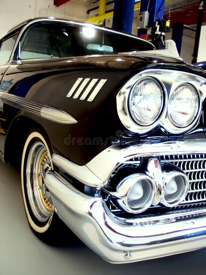 Automobile classica dell'americano del nero 50s fotografia stock Automobile classica dell'americano del nero 50s fotografia stock