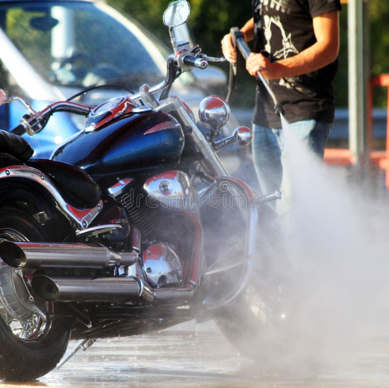 autowasserette voor motorfietsen stock foto autowasserette voor motorfietsen stock foto