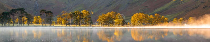 Le sentinelle del buttermere colpo a sunsed, che mostri chiaramente i loro colori autunnali.