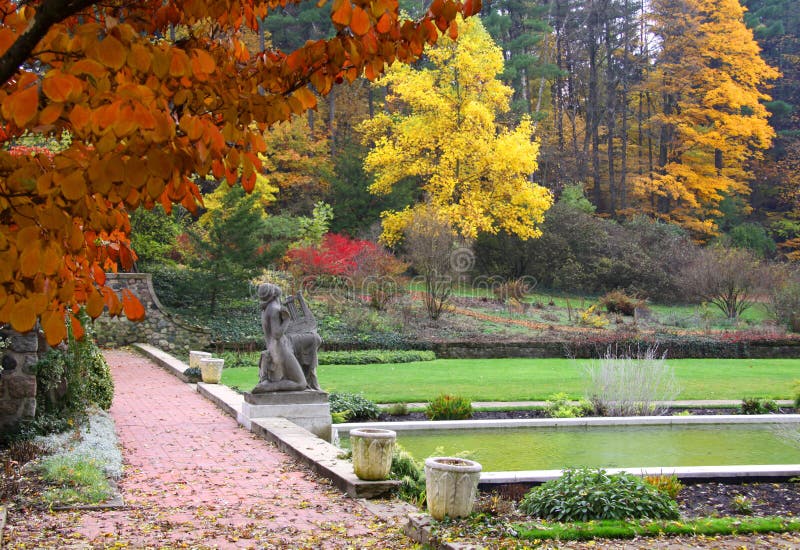 Autumn in Cranbrook house